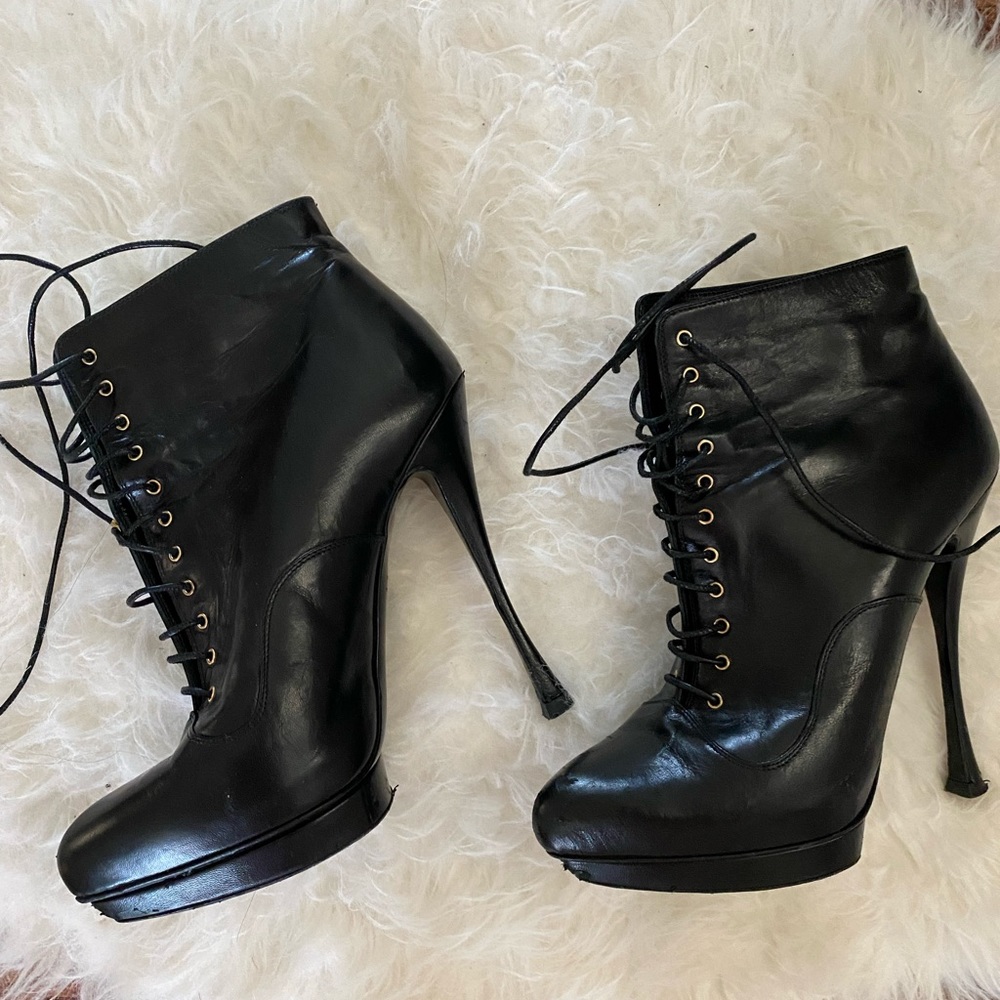 Amazing vintage Alexander McQueen boots!
